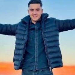 K&ouml;peklerden ka&ccedil;arken motosiklet ile kamyonete &ccedil;arptı! 1 &ouml;l&uuml;