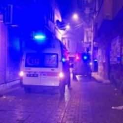 Şarjdaki telefon alev aldı; anne ve 4 &ccedil;ocuğu yaralı