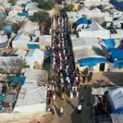 Suriye'de yokluk i&ccedil;inde yaşama tutunmaya &ccedil;alışıyorlar