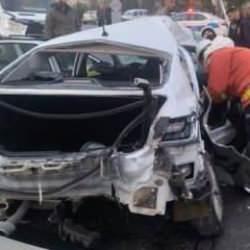 Mardin'de tır ile otomobil &ccedil;arpıştı! Anne ile k&uuml;&ccedil;&uuml;k kızı hayatını kaybetti