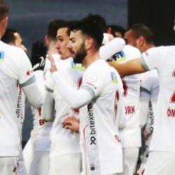 Sergen Yalçın'lı Antalyaspor deplasmanda galip!