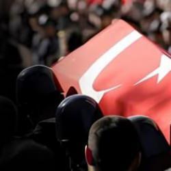 Siyasilerden şehit d&uuml;şen askerlerimiz i&ccedil;in taziye mesajları