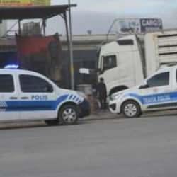 Tırı tamir eden ustanın feci &ouml;l&uuml;m&uuml;