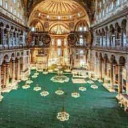 Ayasofya'da turistlere ücretli giriş uygulaması bugün başlıyor