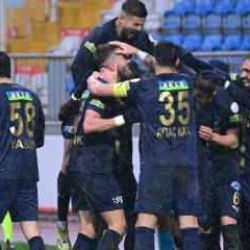 Kasımpaşa, Hatayspor'u ikinci yarıda bulduğu gollerle devirdi