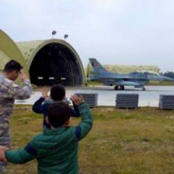 Otizmli Batuhan'ın hayalini MSB ger&ccedil;ekleştirdi