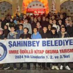 Şahinbey Belediyesi 174 &ouml;ğrenciyi umreye uğurladı