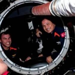 Alper Gezeravcı uzaydan görüntü paylaştı! Türk halkına dikkat çeken not!