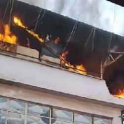 Bursa'da mobilya imalathanesinde yangın