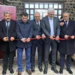 Diyarbakır'da "Sezai Karakoç Kültür ve Edebiyat Evi" açıldı