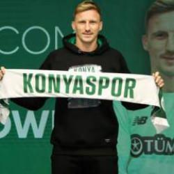 Konyaspor'dan transfer! 1.5 yıllık sözleşme imzaladı