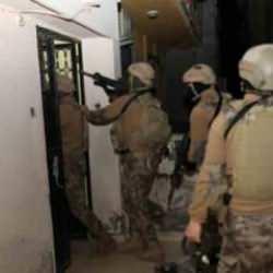 Mersin'de silah ka&ccedil;ak&ccedil;ılarına operasyon: 5 ş&uuml;pheli yakalandı