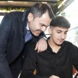 Murat Kurum'dan "&ccedil;at kapı" ziyaret: Her an her yerde karşınıza &ccedil;ıkabilirim