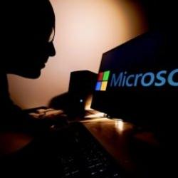 Rus hackerlar Microsoft'u hackledi