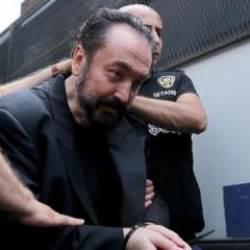 Elebaşı Adnan Oktar ve &ouml;rg&uuml;t y&ouml;neticilerine 6136'ya muhalefetten hapis cezası