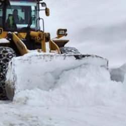 Kar yağışı etkisini artırdı: 54 yerleşim yerine ulaşım sağlanamıyor