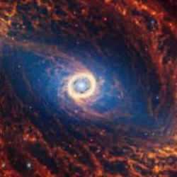 NASA, 19 spiral galaksinin fotoğrafını yayınladı