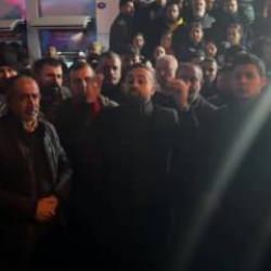 Özgür Özel adayı İzmir'i karıştırdı! CHP'liler belediye binası önünde isyan etti