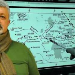 Ünlü profesörden korkutan kırılmayan fay uyarısı! '7 büyüklüğünde deprem...'
