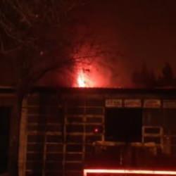 Burdur'da korkutan yangın: 6 iş yeri zarar gördü