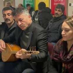 DEM'in ‘Öcalan’ için başlattığı nöbete CHP'den destek: ‘Naçizane desteklerimizi sunduk’