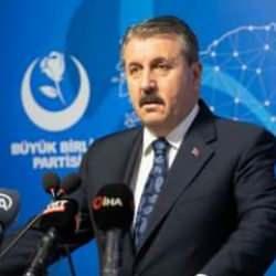 Destici'den DEM Parti'ye g&ouml;nderme: Kararı Kandil veriyor