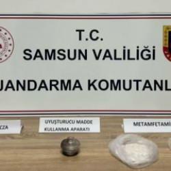 İstanbul'dan uyuşturucu getirirken yakalanan 2 kişi tutuklandı