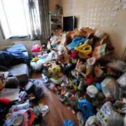 &Ccedil;&ouml;p evde bulunan &ccedil;ocuk yeniden devlet korumasında!