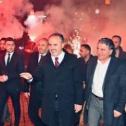 Alinur Aktaş: &ldquo;Bug&uuml;n&uuml; imar ediyor, geleceği inşa ediyoruz&rdquo;