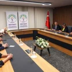 CHP’ye İstanbul’da DEM acı geldi! Masa kurulamadan dağıldı