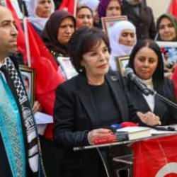 H&uuml;lya Ko&ccedil;yiğit&rsquo;ten evlat n&ouml;betindeki ailelere ziyaret