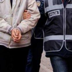 İzmir'de FETÖ operasyonu: 4 şüpheli yakalandı