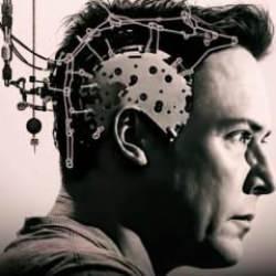 Bu da oldu... Beynine çip takılan ilk insan bir ilki başardı!