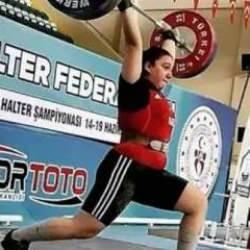 Fatmagül Çevik 107 kiloluk kaldırışıyla dördüncü oldu