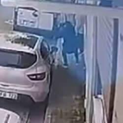 İzmir'de torun dehşeti! Zile basıp saklandı, dedesine kurşun yağdırdı