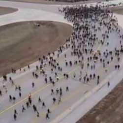 KAAN uçtu! Mühendisleri de pistte böyle koştu