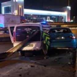 Kartal'da korkun&ccedil; kaza! Karayolu savaş alanına d&ouml;nd&uuml;