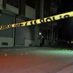 Avcılar'da hareketli gece: Polise ateş a&ccedil;tılar