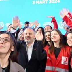 Başkan Aktaş&rsquo;tan &uuml;niversitelilere m&uuml;jde