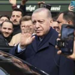 Başkan Erdoğan'a evinin &ouml;n&uuml;nde s&uuml;rpriz