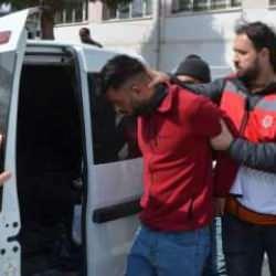 Evinde satırla öldürülmüştü; katil damadı çıktı