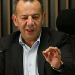 CHP'den bir DEM Parti &ccedil;ıkışı daha! "Onlarla aynı kaldırımda bile y&uuml;r&uuml;mem"