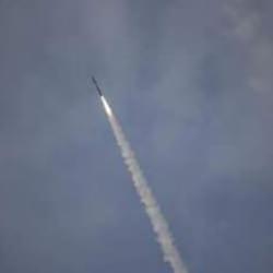 L&uuml;bnan&rsquo;dan İsrail&rsquo;e yaklaşık 30 roket fırlatıldı