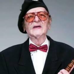 Yeşil&ccedil;am efsanesi usta oyuncu Kayhan Yıldızoğlu hayatını kaybetti