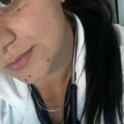 İnternetten 8 dolara diploma aldı 30 hastayı tedavi etti