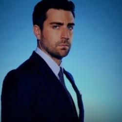 Teşkilat'ın MİT ajanı Çağlar Ertuğrul, şimdi polisiye diziye evet dedi! Hazal Kaya'yla...