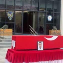 Trafik kazasında şehit olan polis Fırat Der i&ccedil;in t&ouml;ren yapıldı