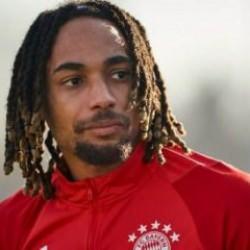Bayern Münih duyurdu! Sacha Boey'den kötü haber