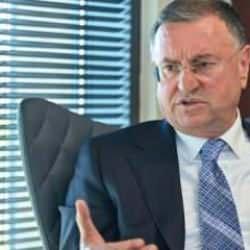 Hatay B&uuml;y&uuml;kşehir Belediyesi duyurdu: Bir aday L&uuml;tf&uuml; Savaş lehine adaylıktan &ccedil;ekilecek