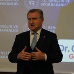 Bakan Bak: Türkiye bir spor devrimi yaşamakta